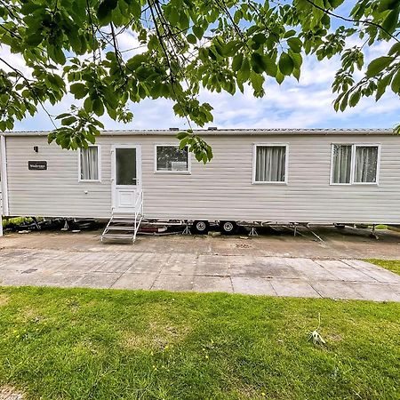 Отель Beautiful 6 Berth Caravan With Decking At Southview Holiday Park Ref 33024O Скегнесс Экстерьер фото