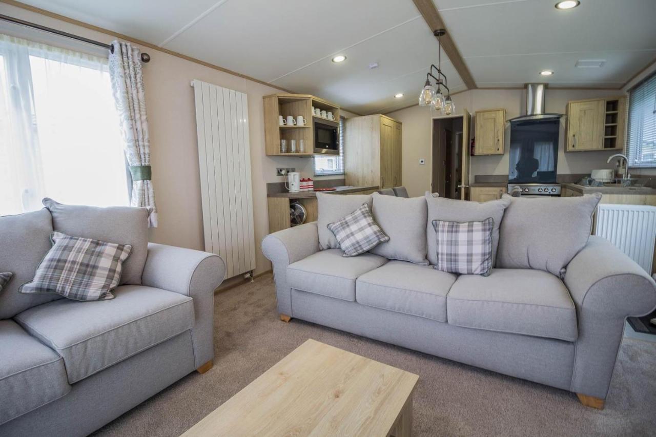 Отель Beautiful 6 Berth Caravan With Decking At Southview Holiday Park Ref 33024O Скегнесс Экстерьер фото