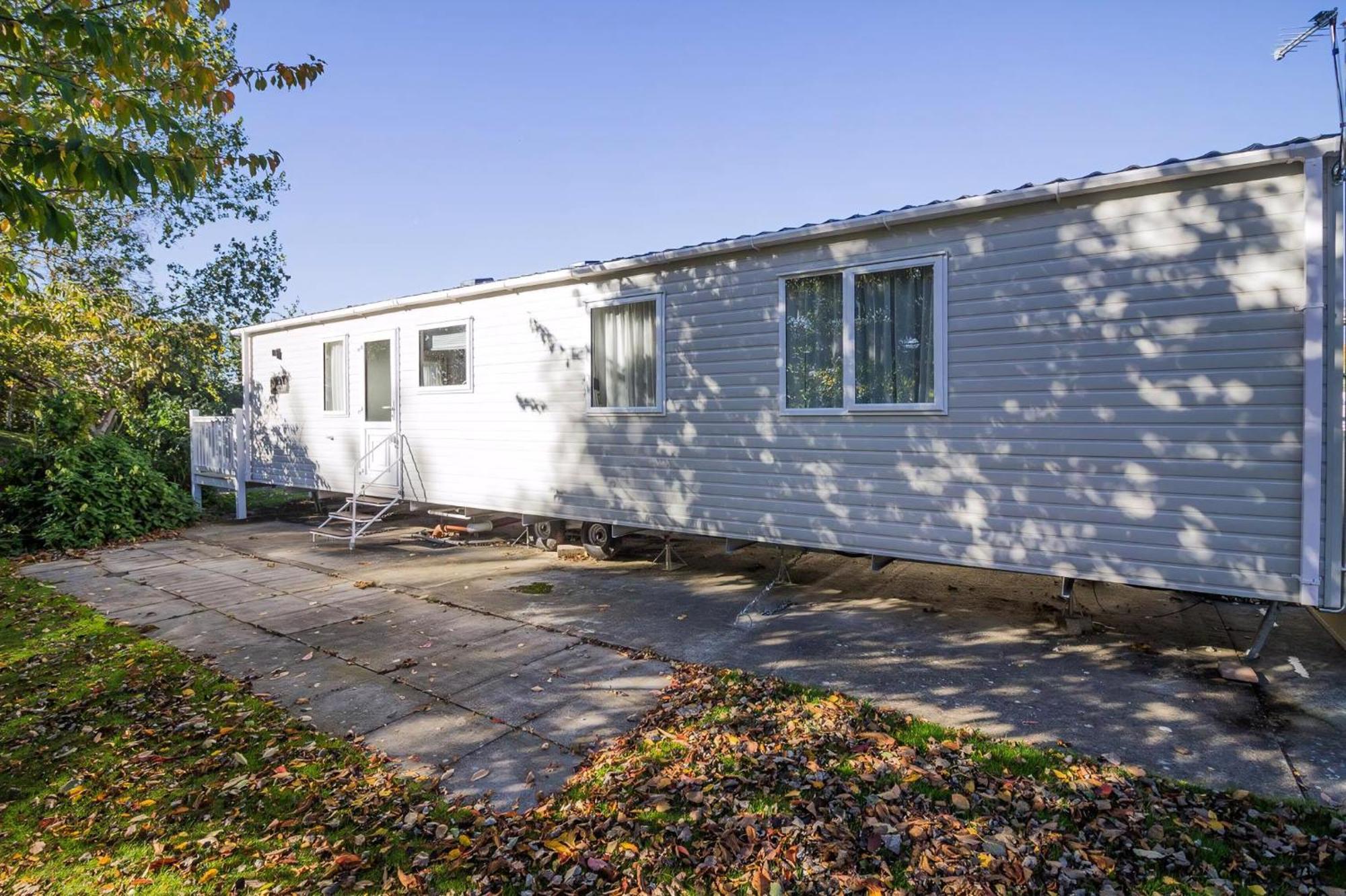 Отель Beautiful 6 Berth Caravan With Decking At Southview Holiday Park Ref 33024O Скегнесс Экстерьер фото