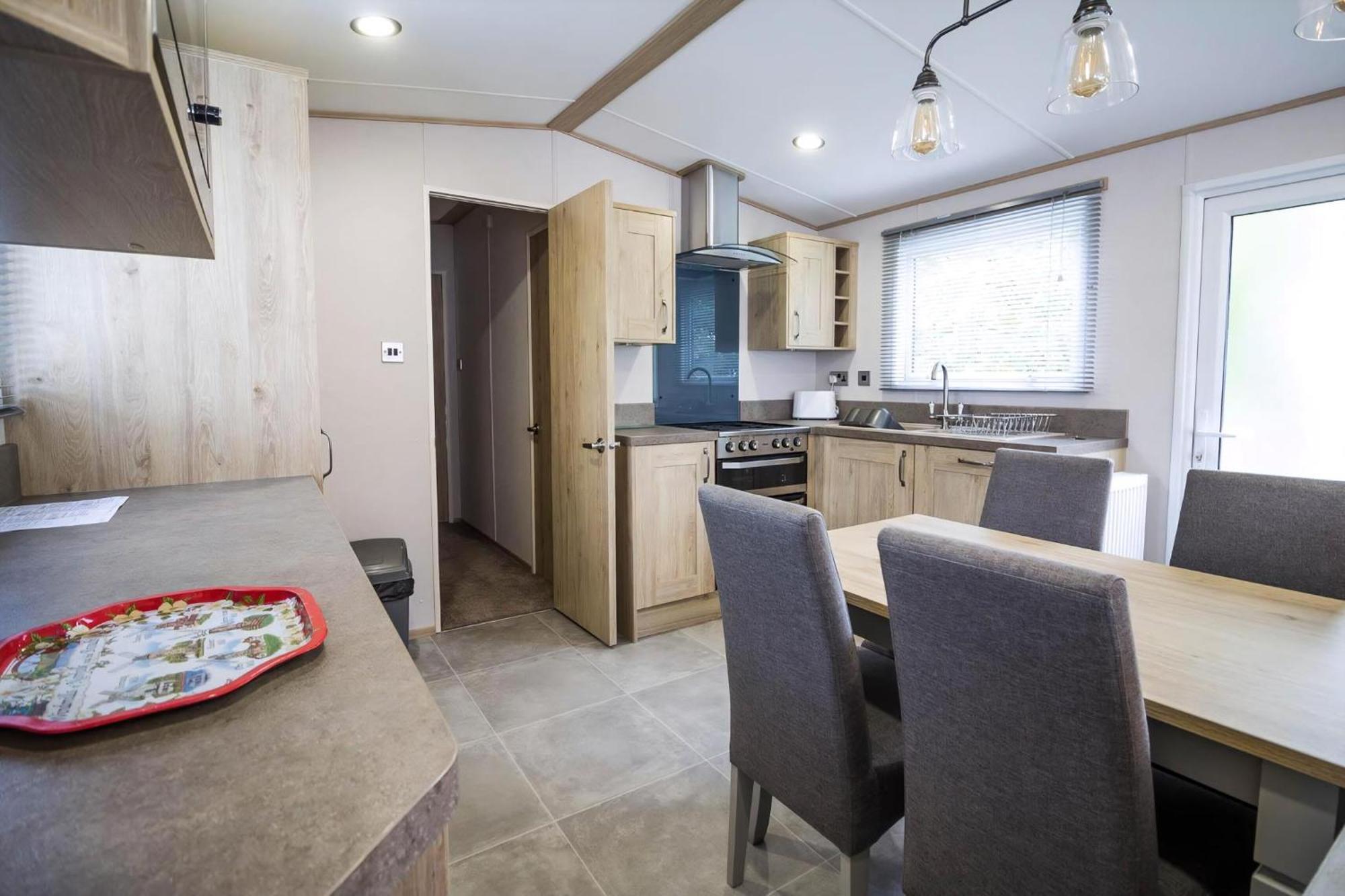 Отель Beautiful 6 Berth Caravan With Decking At Southview Holiday Park Ref 33024O Скегнесс Экстерьер фото
