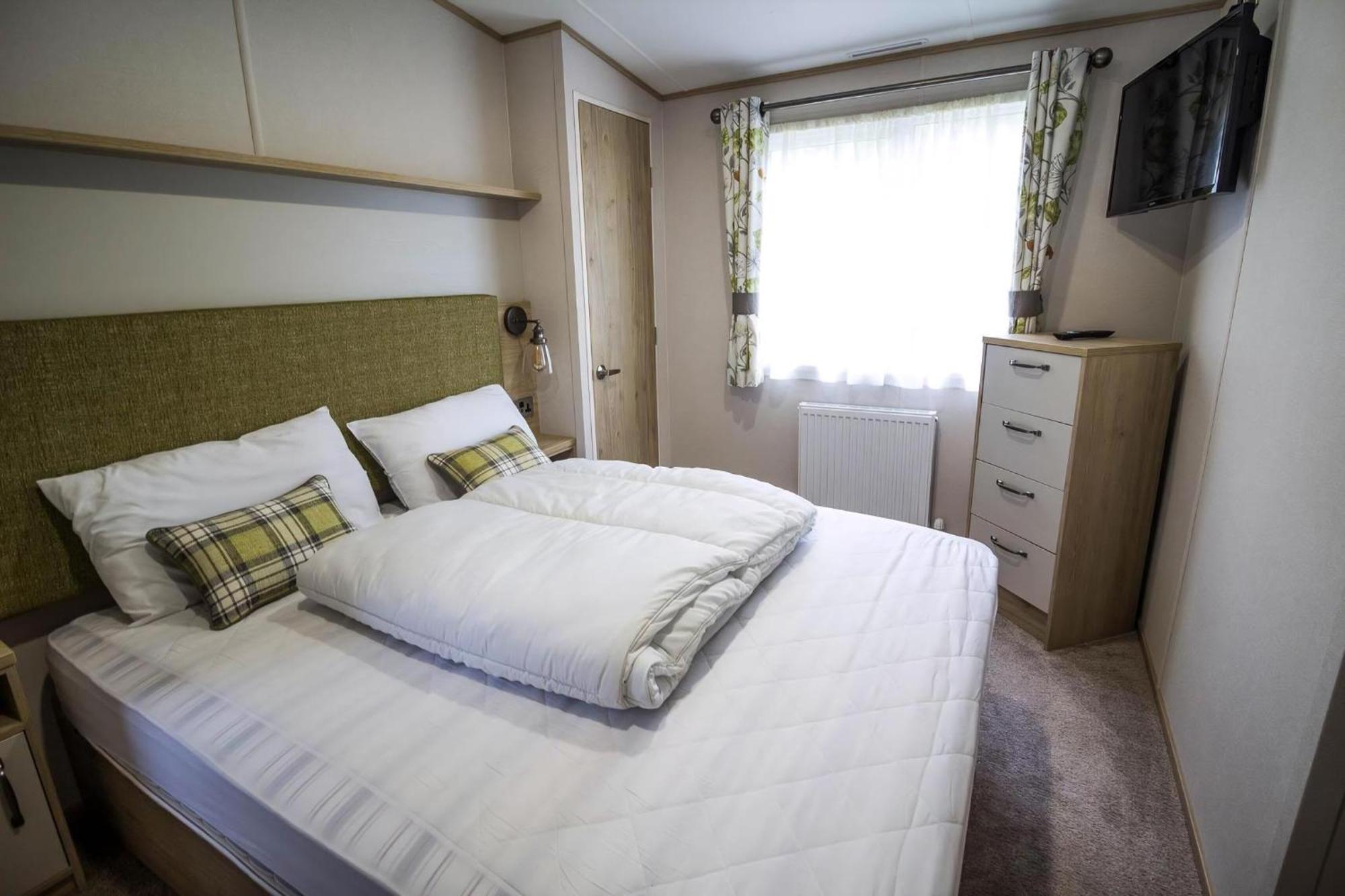 Отель Beautiful 6 Berth Caravan With Decking At Southview Holiday Park Ref 33024O Скегнесс Экстерьер фото